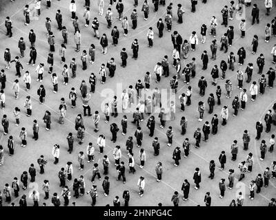 La gente esegue Taiji Quan al mattino Foto Stock