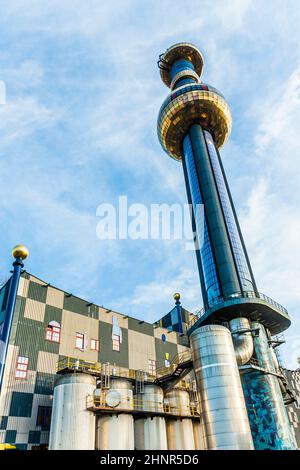 Teleriscaldamento Vienna di Hundertwasser forme Foto Stock