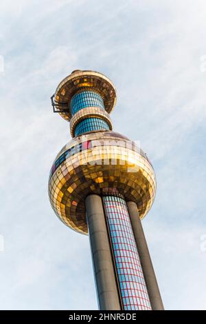 Teleriscaldamento Vienna di Hundertwasser forme Foto Stock