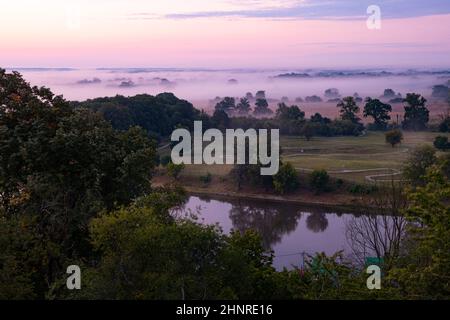 fiume Warta all'alba Foto Stock