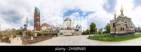 Famosi edifici art nouveau e chiesa ortodossa al Mathildenhoehe a Darmstadt Foto Stock