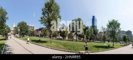 Le persone apprezzano il Park Boston Common Foto Stock