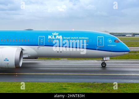 KLM Royal Dutch Airlines Boeing 787-9 aereo Dreamliner aeroporto di Amsterdam Schiphol nei Paesi Bassi Foto Stock