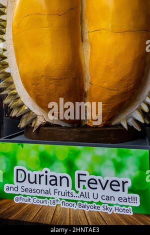 Statua gigante del re di frutta durian, Thailandia. Foto Stock