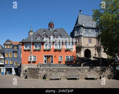 Mercato di Idstein con case a graticcio e municipio, Germania Foto Stock