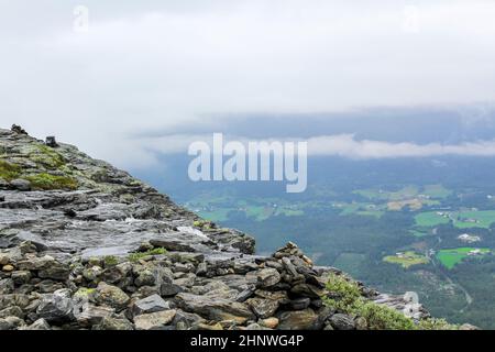 Vista da Veslehødn Veslehorn al paesaggio norvegese di Hemsedal, Norvegia. Foto Stock