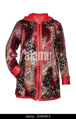 Cappotto in pelle. Elegante e lussuosa giacca femminile in pelle con motivi marrone-rosso per donna isolata su sfondo bianco. Moda femminile. Foto Stock