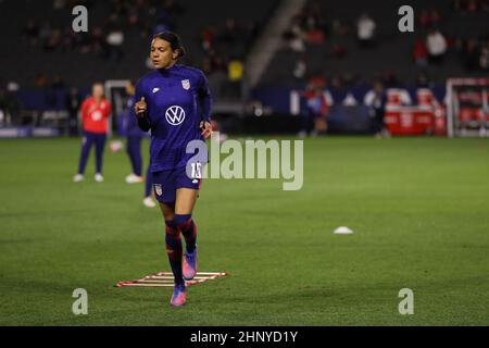 Carson, Stati Uniti. 17th Feb 2022. Carson, California, Febbraio 17t Alana Cook (15 USA) si riscalda durante la partita di Coppa She Belidees tra gli Stati Uniti e la Repubblica Ceca al Dignity Health Sports Park di Carson, California. Andrea Vilchez/SPP Credit: SPP Sport Press Photo. /Alamy Live News Foto Stock