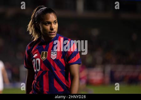 Carson, Stati Uniti. 17th Feb 2022. Carson, California, Febbraio 17t Catarina Macario (20 USA) durante la partita She Belifes Cup tra USA e Repubblica Ceca al Dignity Health Sports Park di Carson, California. Andrea Vilchez/SPP Credit: SPP Sport Press Photo. /Alamy Live News Foto Stock