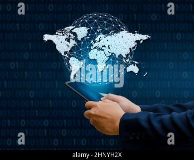 Comunicazioni globali mappa binaria di Smart Phone e il Globe collegamenti di comunicazione insolito mondo Internet imprenditori, premere il tasto Telefono per communicat Foto Stock