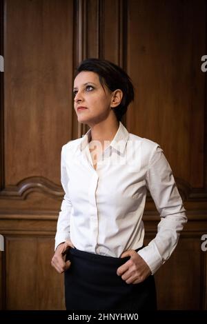 Francia, Parigi, 2022-02-15. Ritratto di Najat Vallaud Belkacem, ex Ministro dell'Istruzione e Direttore della ONG. Fotografia di Martin Bertrand Foto Stock