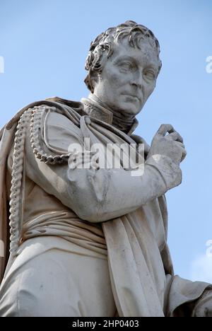 Statua del generale prussiano Gerhard Johann David Waitz von Scharnhorst, via generale di origine anoveriana 'Unter den Linden', Berlino Germania Foto Stock