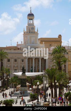 Veduta del municipio (Ayuntamiento) di Cadice. Il municipio è sito in Plaza de San Juan de Dios Foto Stock