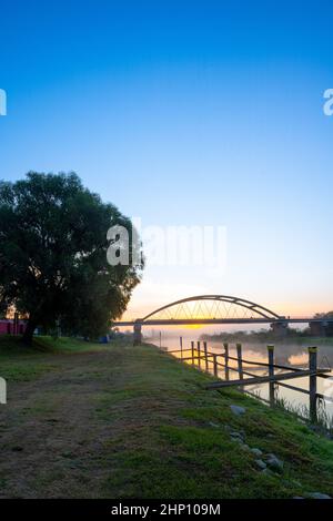 Beauty River Warta all'alba Foto Stock