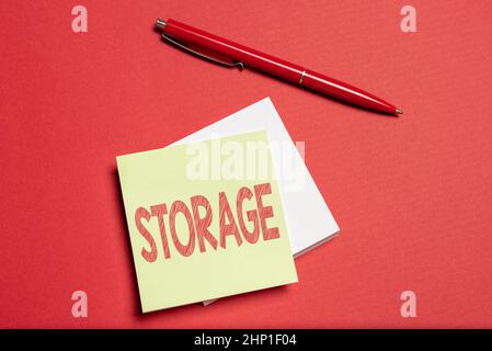 Visualizzazione concettuale Storage, concetto significa azione di storage qualcosa per uso futuro tenere le cose al sicuro disegno Creative Designs prendere nota importante Foto Stock