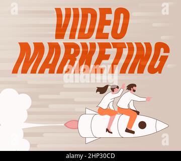 Didascalia di testo Presentazione Video Marketing, parola scritta su creare brevi video su argomenti specifici utilizzando gli articoli Illustrazione di Happy Partners Ridin Foto Stock