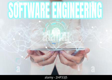 Testo della scrittura Software Engineering, Business Showcase Program Development in Systematic quantificable Approach Lady in Uniform utilizzando futuristico Mobi Foto Stock