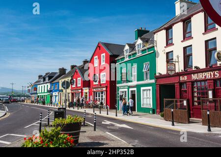 Dingle,Irlanda,Europa - 6 settembre 2021 : strada nel centro di Dingle Foto Stock