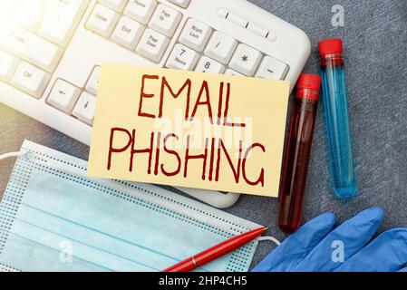 Segno di testo che mostra phishing e-mail, parola scritta su e-mail che possono link a siti web che distribuiscono malware digitando Note mediche Studi scientifici e. Foto Stock