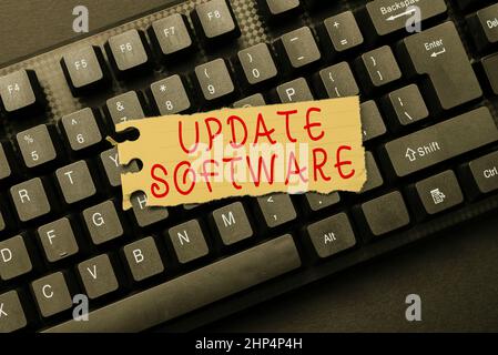 Testo che mostra Inspiration Update Software, Business Concept che sostituisce il programma con una versione più recente dello stesso prodotto Download Documents Concept, Uploa Foto Stock