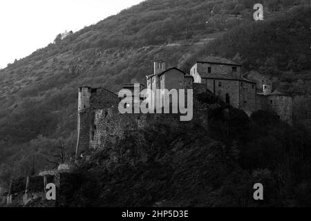 Antico castello romano vicino Aosta Foto Stock