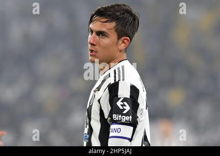 Torino, Italia. 18th Feb 2022. Paulo Dybala della Juventus FC reagisce durante la Serie A 2021/2022 partite di calcio tra la Juventus FC e il Torino FC allo stadio Juventus di Torino (Italia), 18h febbraio 2022. Foto Giuliano Marchisciano/Insidefoto Credit: Ininsidefoto srl/Alamy Live News Foto Stock