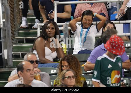 Florida, Stati Uniti. 18th Feb 2022. Febbraio, 18 - Delray Beach: Venus Williams è al pubblico per guardare Rielly Opelka (USA) giocare Adrian Mannarino (fra) al Delray Beach Open 2022 entro il Vitacost.com. Il 18 febbraio 2022 a Delray Beach, Florida. Credit: Andrew Patron/MediaPunch Credit: MediaPunch Inc/Alamy Live News Foto Stock