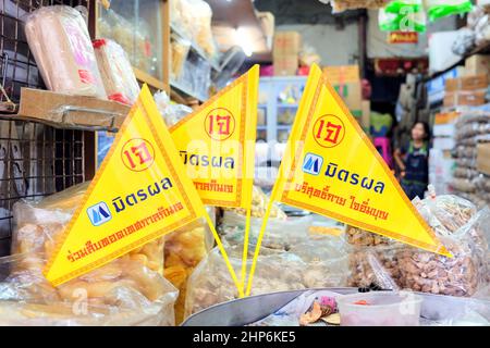 Bangkok-Thailandia OTT 7 2018: Cibo vegetariano nel mercato in occasione del Festival vegetariano Foto Stock