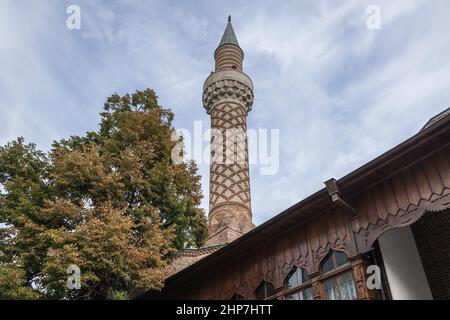 Minareto della moschea di Dzhumaya anche conosciuto come Cuma Camii nella città di Plovdiv, capitale della provincia di Plovdiv nella Bulgaria sud-centrale Foto Stock