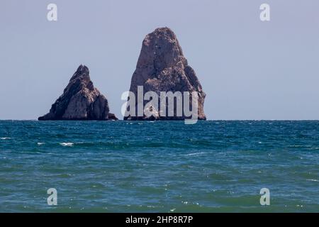 medas isole dalla spiaggia di pals una giornata estiva soleggiata Foto Stock