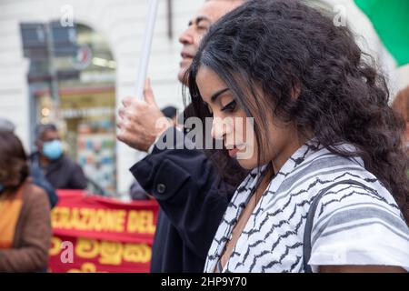 Roma, Italia. 19th Feb 2022. Protesta organizzata dalla Comunità palestinese di Roma e del Lazio per chiedere il rilascio di tutti i prigionieri politici palestinesi che si trovano attualmente nelle carceri israeliane. (Foto di Matteo Nardone/Pacific Press) Credit: Pacific Press Media Production Corp./Alamy Live News Foto Stock