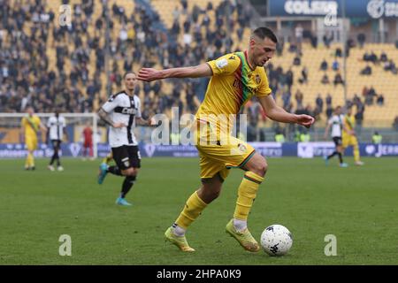 Stadio Ennio Tardini, Parma, 19 febbraio 2022, Simone Mazzocchi (Ternana Calcio) in azione durante Parma Calcio vs Ternana Calcio - Calcio Italiana Serie B match Foto Stock