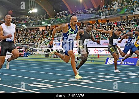 Lamont Marcell Jacobs (ITA) vince i 60 m nel 6,50 durante l'incontro Hauts-de-France Pas-de-Calais all'Arena Stade Couvert, giovedì 17 febbraio 2022, a Lieven, Francia. Da sinistra: Jimmy Vicaut (fra), Jacobs, Ferdinand Omurwa (KEN), Ronnie Baker (USA), Elijah Hall-Thompson (USA e Sean Safo-Antwi (GHA). (Jiro Mochizuki/immagine dello sport) Foto Stock