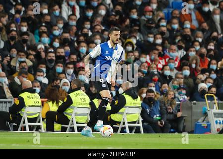 Madrid, Spagna. 19th Feb 2022. Joselu (Alaves) Calcio : incontro spagnolo 'la Liga Santander' tra Real Madrid CF 3-0 Deportivo Alaves all'Estadio Santiago Bernabeu di Madrid, Spagna . Credit: Mutsu Kawamori/AFLO/Alamy Live News Foto Stock