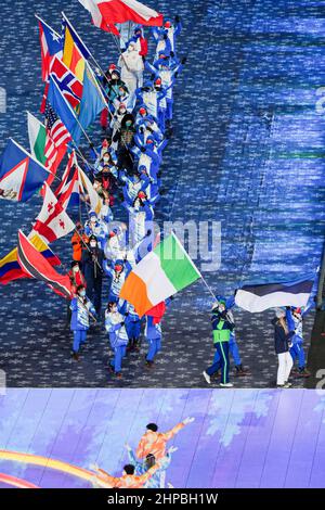 Pechino, Cina. 20th Feb 2022. PECHINO, CINA - FEBBRAIO 20: Bandiere durante la cerimonia di chiusura durante i Giochi Olimpici di Pechino 2022 allo Stadio Nazionale il 20 febbraio 2022 a Pechino, Cina (Foto di Douwe Bijlsma/Orange Pictures) NOCNSF Credit: Orange Pics BV/Alamy Live News Foto Stock