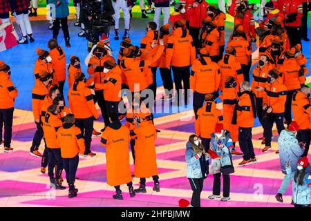 PECHINO, CINA - FEBBRAIO 20: Squadra dei Paesi Bassi durante la cerimonia di chiusura durante i Giochi Olimpici di Pechino 2022 allo Stadio Nazionale il 20 Febbraio 2022 a Pechino, Cina (Foto di Douwe Bijlsma/Orange Pictures) NOCNSF Foto Stock