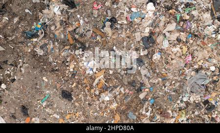 I rifiuti urbani mostrano la portata del consumo da parte dei consumatori Foto Stock