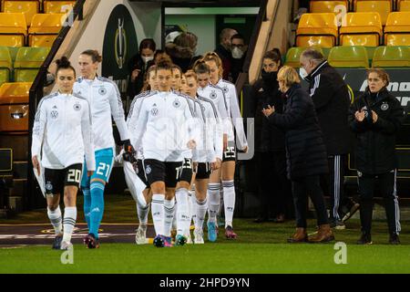 Norwich, Regno Unito. 20th Feb 2022. Norwich, Inghilterra, Febbraio 20th Germania entra in campo durante la partita di Arnold Clark Cup tra Canada e Germania a Carrow Road a Norwich, Inghilterra Sam Mallia/SPP Credit: SPP Sport Press Photo. /Alamy Live News Foto Stock