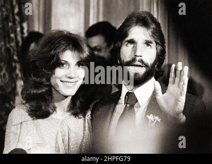 La stella televisiva Henry Winkler e la sua nuova moglie, Stacey Weitzman. Durante una telefonata in un hotel a Midtown Manhattan poco dopo il matrimonio del 5 maggio 1978. Foto Stock