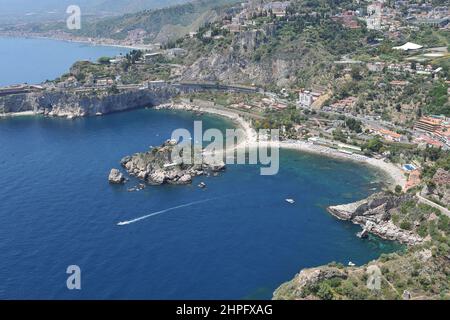 Italia, Sicilia, Taormina, la spiaggia Foto Stock