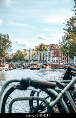 Vista di Keizersgracht ad Amsterdam, Paesi Bassi Foto Stock