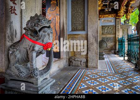 Singapore - 13 settembre 2019: Thian Hock Keng, il più antico tempio buddista del popolo hokkien in paese costruito per adorare Mazu, una dea del mare cinese Foto Stock