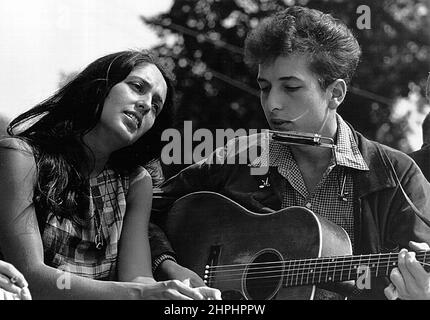 Joan Baez e Bob Dylan, marcia per i diritti civili su Washington, D.C. ca. 28 agosto 1963 Foto Stock