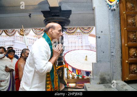Ramanuja Statua dell'uguaglianza dedica, Rajnath Singh preghiera, Hyderabad, Telengana, India Foto Stock