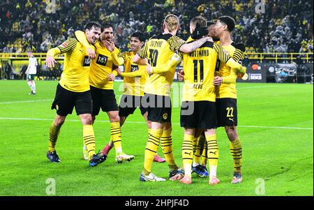 Bundesliga, segnale Iduna Park Dortmund: BOR. Dortmund vs Bor. Moenchengladbach; Marco Reus (11) festeggia dopo aver segnato Foto Stock