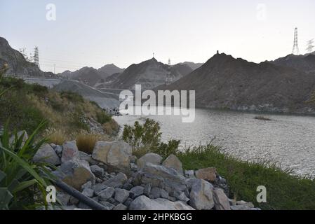 Al Rafisah Dam Khorfakkan Emirati Arabi Uniti Marzo 22 2021 la vista e intorno al Rafisah Dam vicino Foto Stock