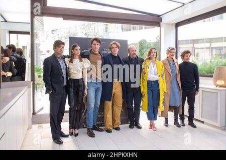 Roma, Italia. 22nd Feb 2022. Cast partecipa alla fotocall del film 'l'ombra del giorno' di Roma (Photo by Matteo Nardone/Pacific Press) Credit: Pacific Press Media Production Corp./Alamy Live News Foto Stock