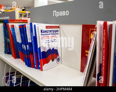 Tula, Russia - 3 gennaio 2021: Sezione legale della libreria Foto Stock
