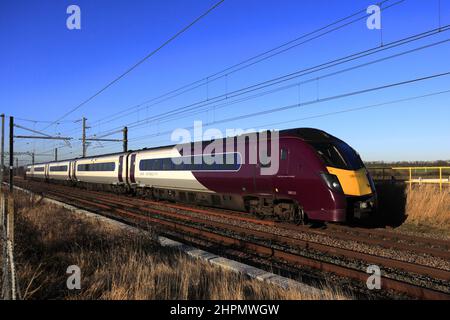 East Midlands Trains, Adelante; treno 180111, da Londra a Bedford Line Railway, vicino a Bedford, Bedfordshire, Inghilterra, Regno Unito Foto Stock