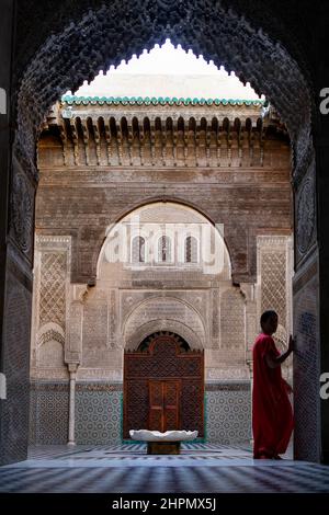 Dettagli architettonici al Attarine MadrasaFez medina - Marocco. Foto Stock